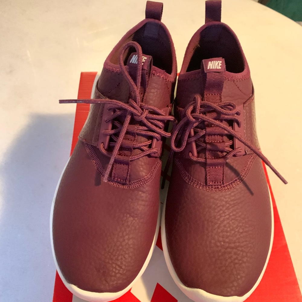 Nike Juvenate